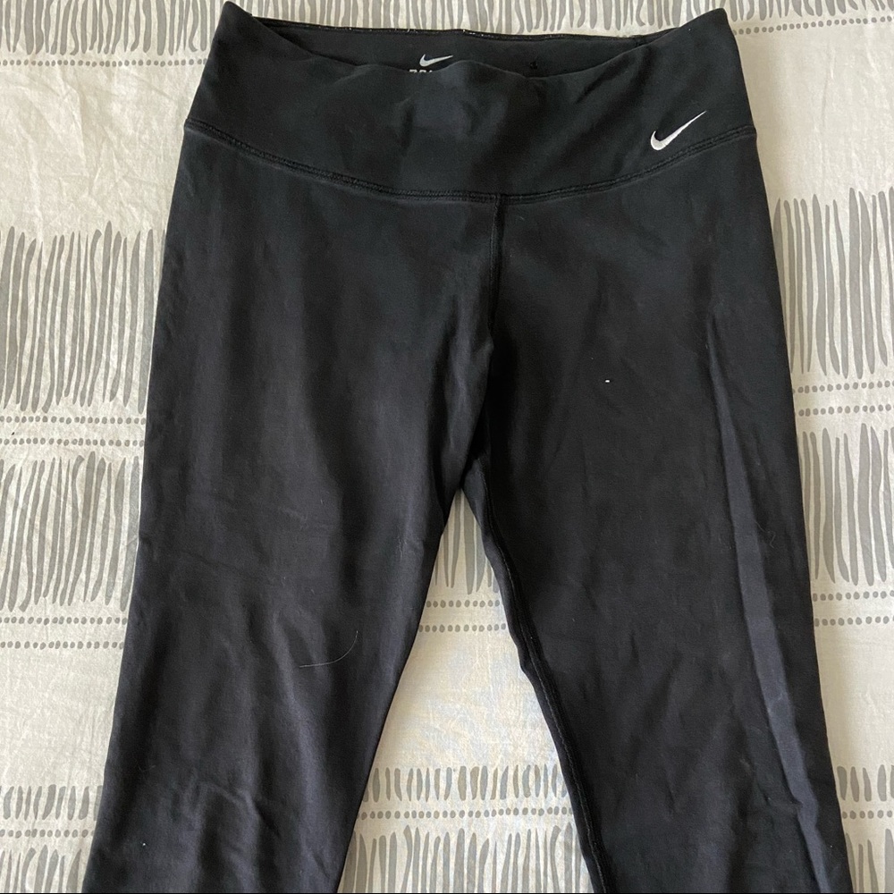 Nike cropped leggings